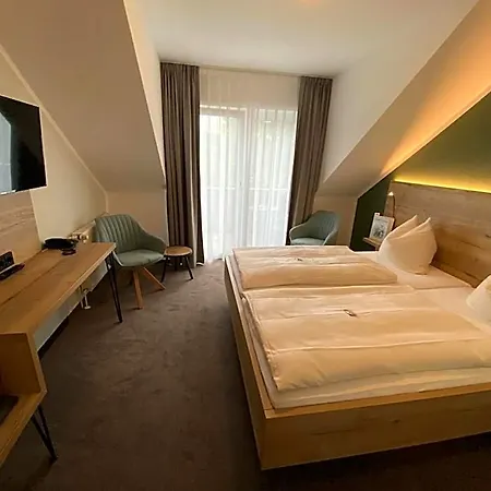 Hotel & Restaurant Kronenhof Am Weser-radweg Trendelburg