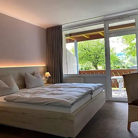 Hotel & Restaurant Kronenhof Am Weser-radweg Trendelburg