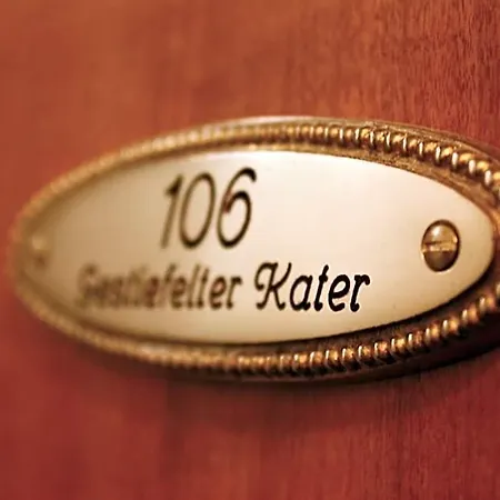 & Restaurant Kronenhof Am Weser-radweg Trendelburg
