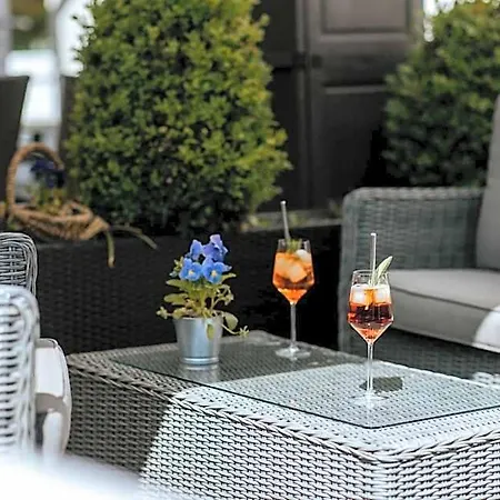 Hotel & Restaurant Kronenhof Am Weser-radweg Trendelburg